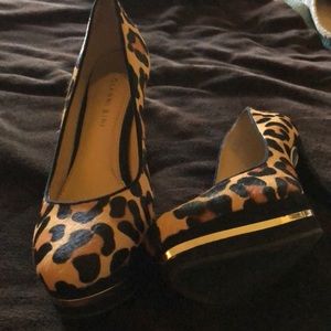 Gianni Bini leopard print heels 4.5 inch heel